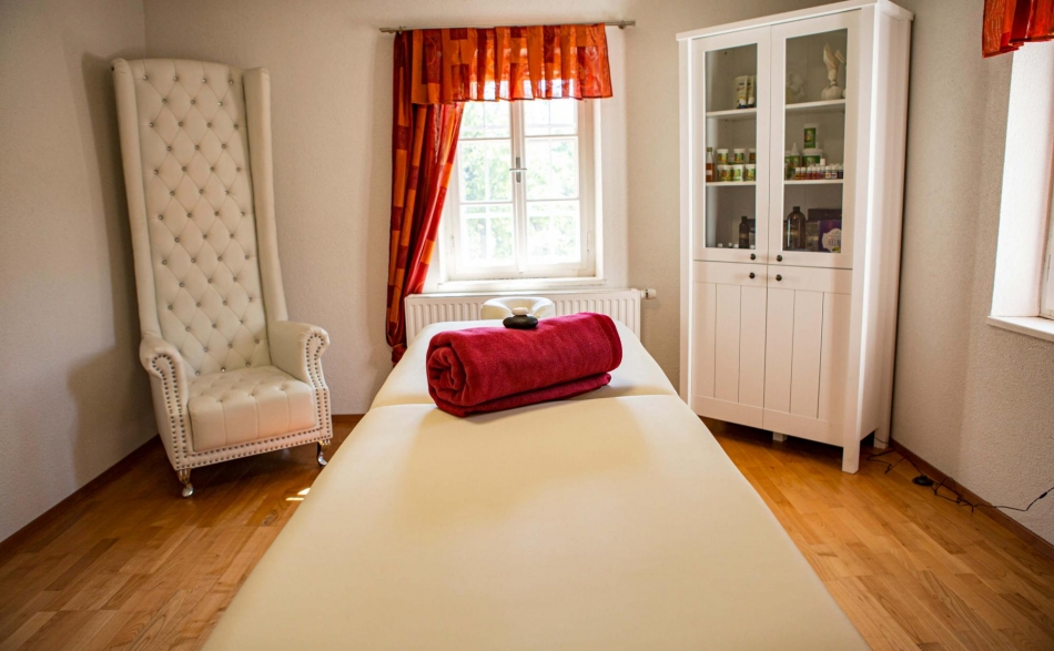 Massage bei der Sonnenoase Schlacher